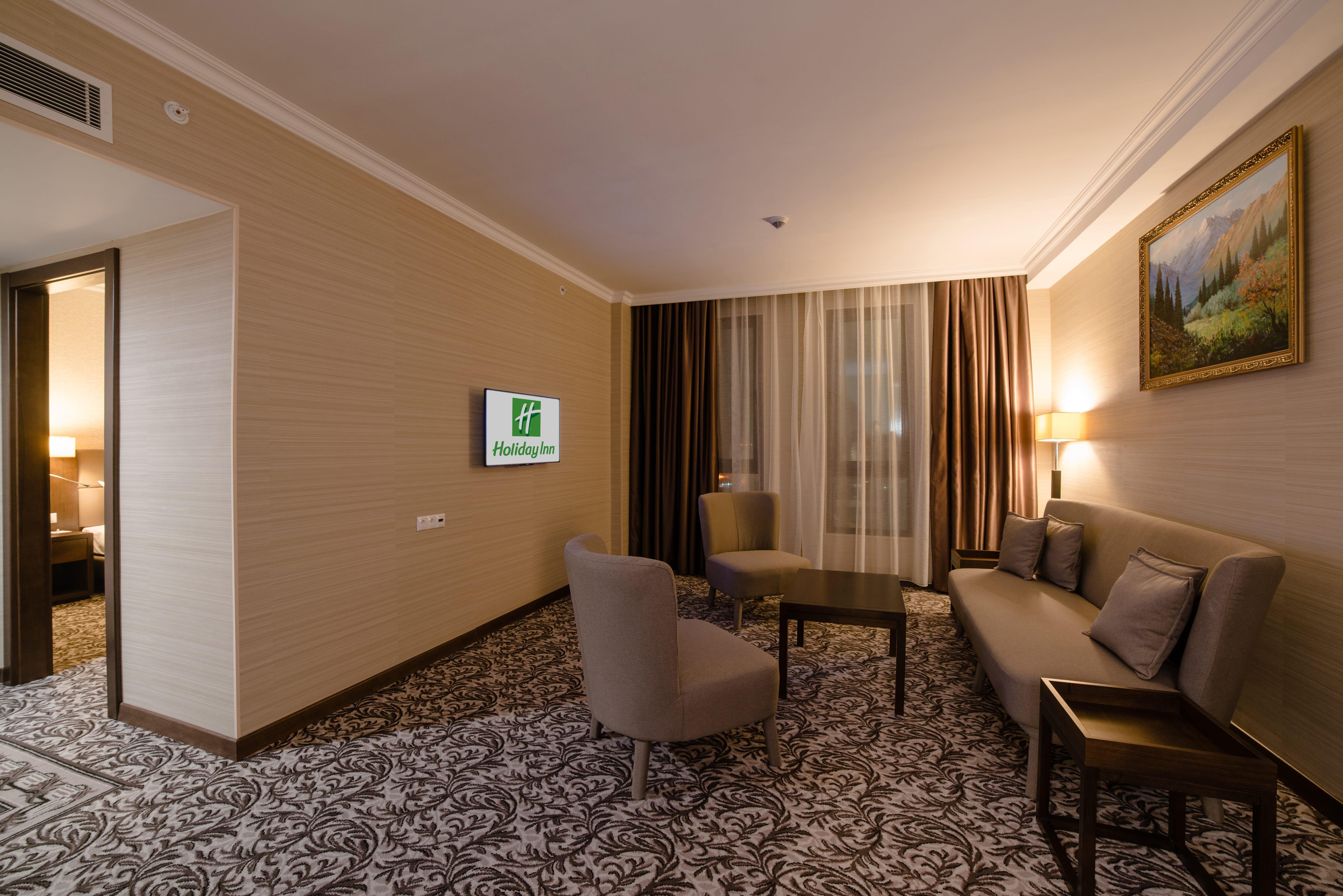 Holiday Inn Aktau By Ihg Eksteriør billede