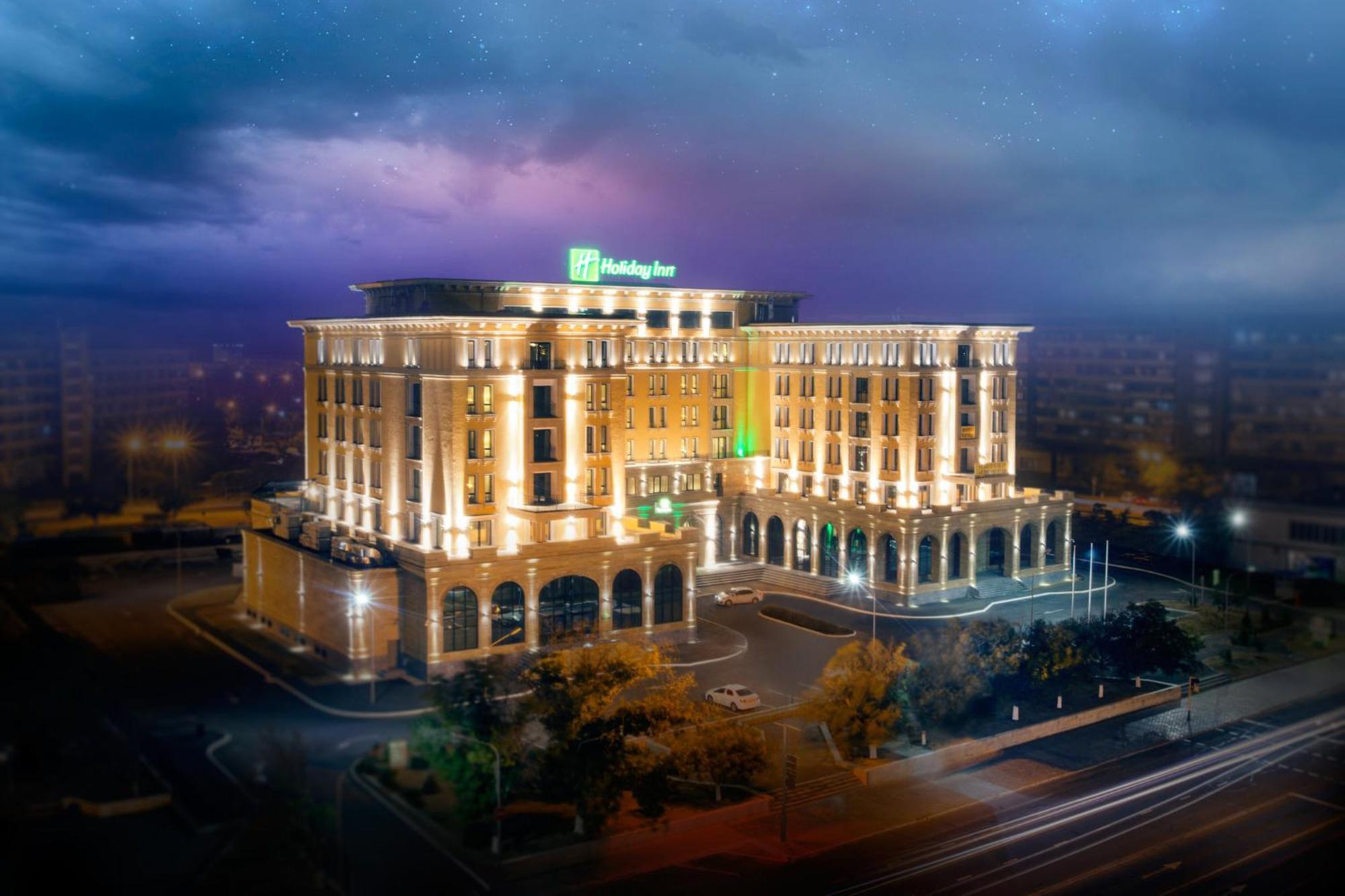 Holiday Inn Aktau By Ihg Eksteriør billede