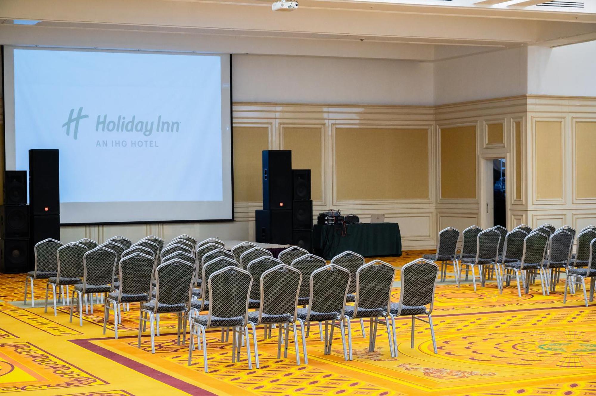 Holiday Inn Aktau By Ihg Eksteriør billede