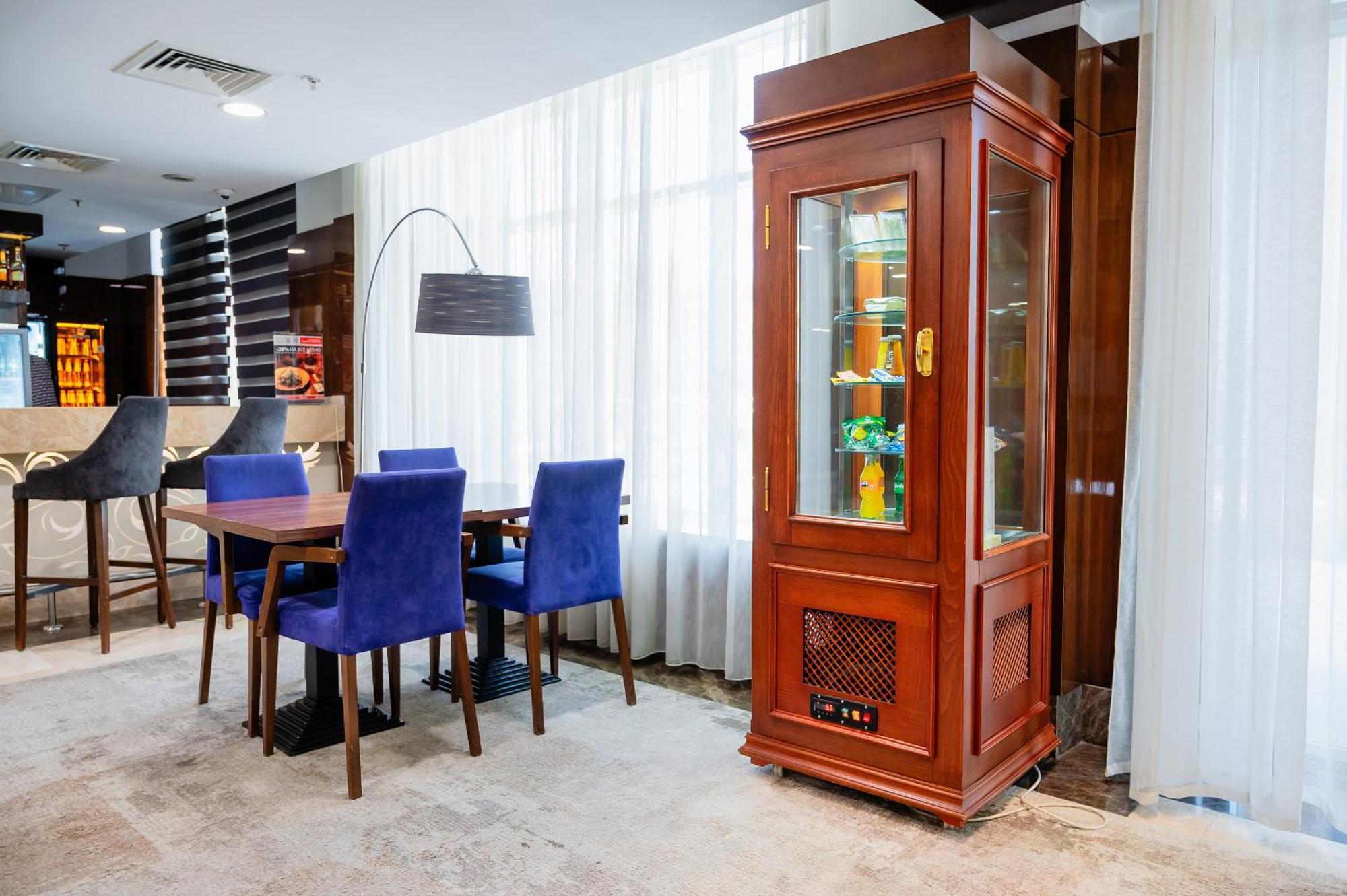 Holiday Inn Aktau By Ihg Eksteriør billede