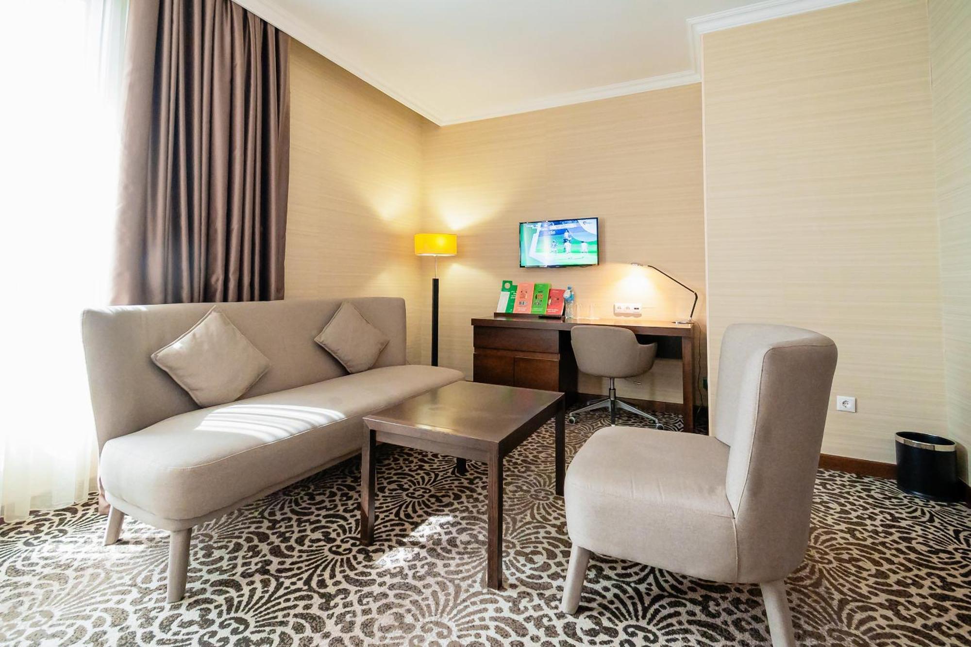 Holiday Inn Aktau By Ihg Eksteriør billede